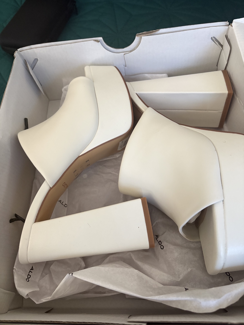 ALDO Cassey Platform White Block Heels -Size 7.5